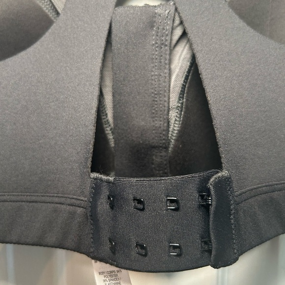 NWT NIKE Alpha Women's High-Support Padded Zip-Front Sports Bra- Black/ Size XS - Picture 6 of 9